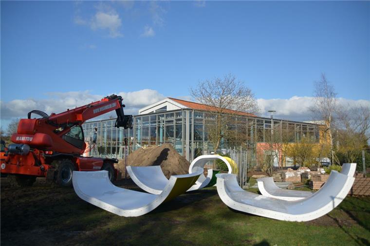 Moor-Therme: So sieht der Fahrplan für den Bau der Rutsche aus In Bad Bederkesa kann an der Moor-Therme mit dem Aufbau einer neuen Wasserrutsche begonnen werden.