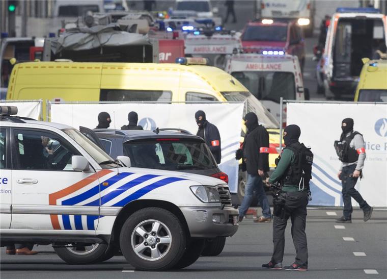 Mehrere Tote bei Terroranschlägen in Brüssel Bei Explosionen in Brüssel hat es mehrere Tote und etliche Verletzte gegeben.