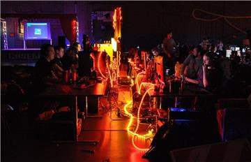In Brake finden die LAN-Partys bereits seit 2006 einen großen Andrang. Über 200 Gamer kommen zweimal im Jahr zur Großsporthalle.