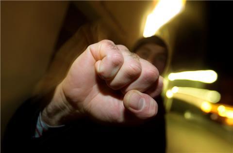 In Bremen-Burglesum wurde ein 29-Jähriger zusammengeschlagen.