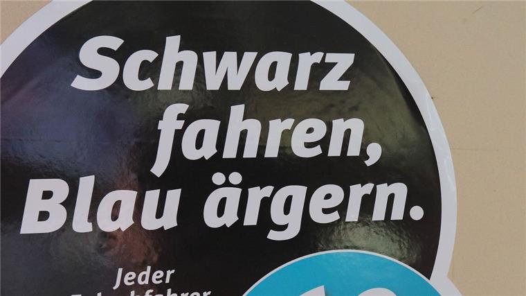 Bremen: Schwarzfahrer kommt direkt ins Gefängnis In Bremen hat die Bundespolizei einen Schwarzfahrer verhaftet.