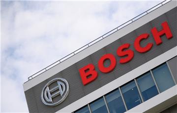 In Bremen sollen beim Autozulieferer Bosch 240 Stellen in der Lenksystem-Sparte gestrichen werden, teilte der Konzern mit.