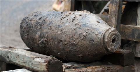 In Bremen wurde am Dienstag eine Fliegerbombe aus dem Zweiten Weltkrieg im Bremer Hafenbereich entschärft.