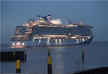 In Bremerhaven ausgeliefert: die „Carnival Jubilee“ für die US-Reederei Carnival. Sie bekommt jetzt ein Schwesterschiff.