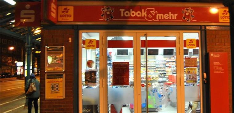 In Bremerhaven-Geestemünde hat ein Mann einen Kiosk überfallen.