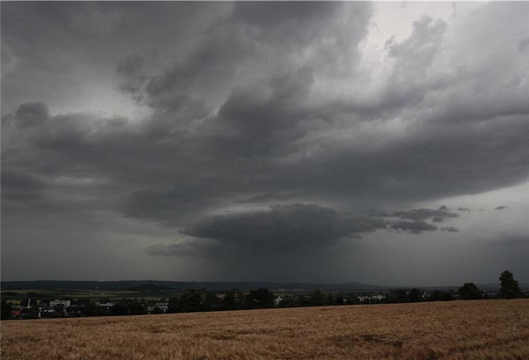 In Bremerhaven und umzu kann es Gewitter und Starkregen geben.