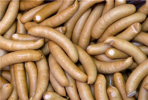 In Cuxhaven musste sich ein Räuber mit einer Wurst als Beute zufriedengeben.