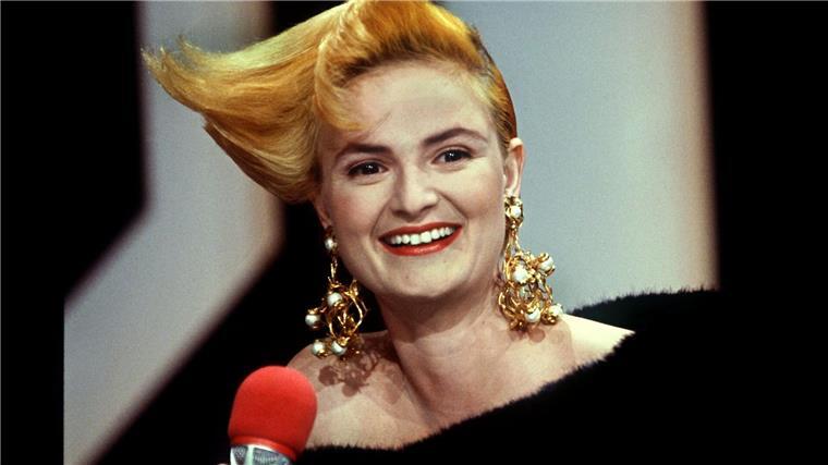 Streitbar wie eh und je: Gloria von Thurn und Taxis wird 65 In den 1980er Jahren fiel Gloria Fürstin von Thurn und Taxis mit Punkfrisuren auf. (Archivbild)