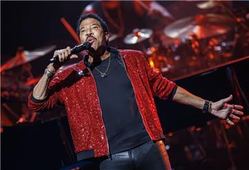 In den letzten Jahren trat Lionel Richie auf vielen Festivals auf. 2025 gibt er auf seiner Europa-Tournee fünf Konzerte in Deutschland. (Archivfoto) 