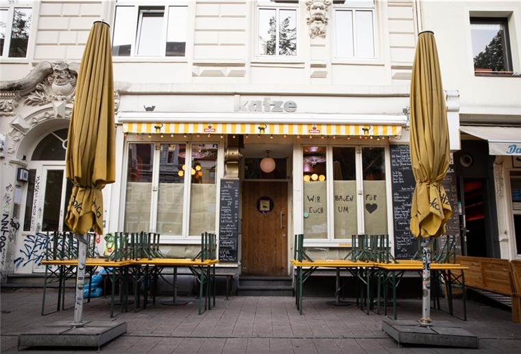 In der Bar "Katze" sind nach Mitteilung des Hamburger Senats mehrere Mitarbeiter positiv auf das Coronavirus getestet worden.