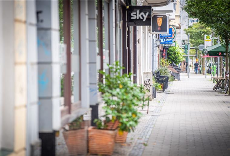 In der Bremerhavener Innenstadt bleiben Geschäfte und Restaurants auch im Januar geschlossen.