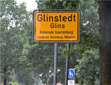 In der Gemeinde Gnarrenburg sind die Ortseingangsschilder bereits mit plattdeutschen Zusätzen versehen. Dem Beispiel Glinstedts wollen die Gyhumer folgen.