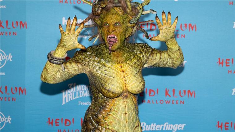 Heidi Klum als monströse Medusa - Tom zu Stein erstarrt In der griechischen Mythologie konnte Medusa mit ihrem Blick versteinern.
