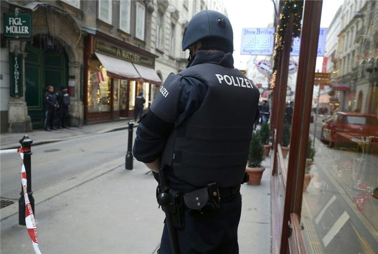 Wien: Ein Toter und ein Verletzter nach Schüssen In der Innenstadt von Wien sind am Freitag Schüsse gefallen.