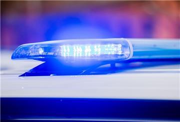 Blaulicht auf Polizeifahrzeug