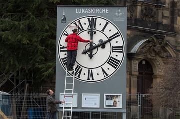 In der Nacht zum Sonntag werden die Uhren von 2 auf 3 Uhr vorgestellt.