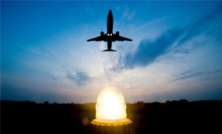 In der Nähe von Teheran ist eine Boeing 737 abgestürzt.