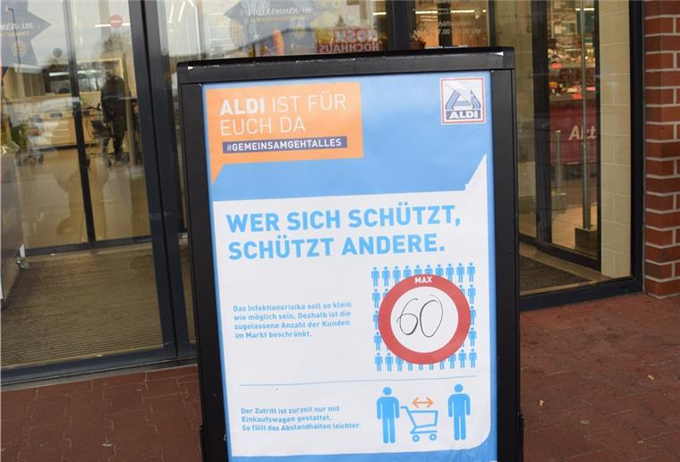 In der Nordenhamer Aldi-Filiale am Mittelweg können im Moment bis zu 60 Personen gleichzeitig einkaufen.