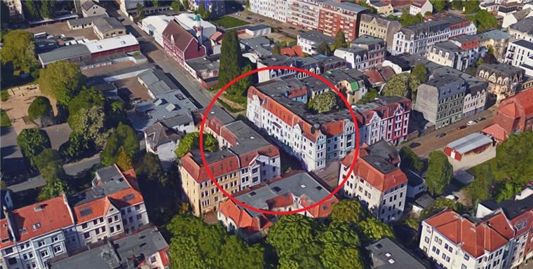 Lehe: Feuer bricht im Treppenhaus aus In der Potsdamer Straße in Lehe hat es Dienstagnacht gebrannt.