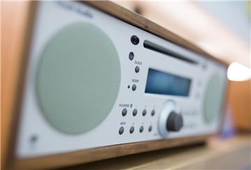  Ein digitales Radio steht am 10.02.2015 in Berlin. 