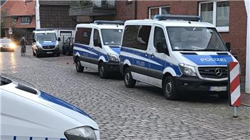 In der Straße Kleine Hardewiek in Cuxhaven gab es am Donnerstagmorgen einen Polizeieinsatz.