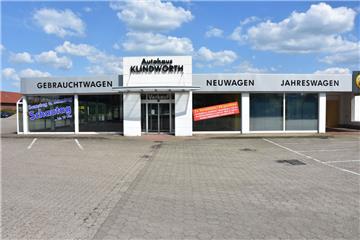 In die ehemalige Ausstellungshalle von Autohaus Klindworth in Sittensen will die Post einziehen.