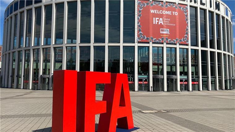 Techmesse IFA zeigt KI-Trends: Roboter helfen sogar Igeln In diesem Jahr inszeniert sich die Tech-Messe IFA als Erlebniswelt. (Archivbild)
