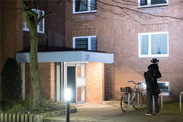 In diesem Mehrfamilienhaus in Hannover soll ein Hund zwei Menschen getötet haben.