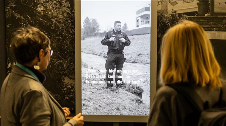 Wetterextreme hautnah: Neue Ausstellung im Klimahaus eröffnet am Donnerstag In einem Video erzählt ein Polizeitaucher von seinen Erlebnissen im Ahrtal 2021. (Archivbild)