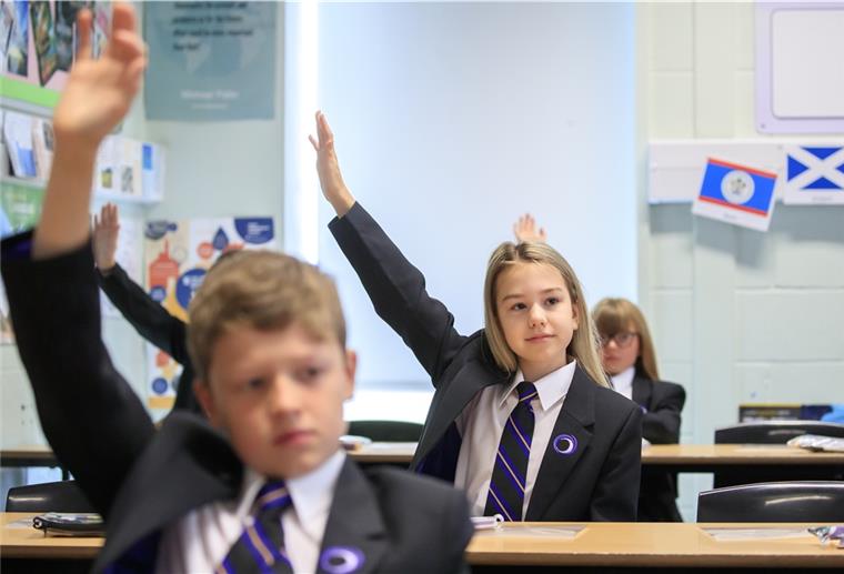 Corona-Fälle unter britischen Schülern steigen rasant In englischen Schulen breitet sich die Delta-Variante weiter aus.