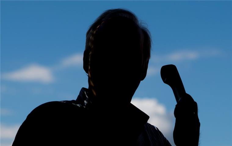 In Hemmoor (Cuxland) wurden mehrere Menschen von einem falschen Polizisten angerufen.