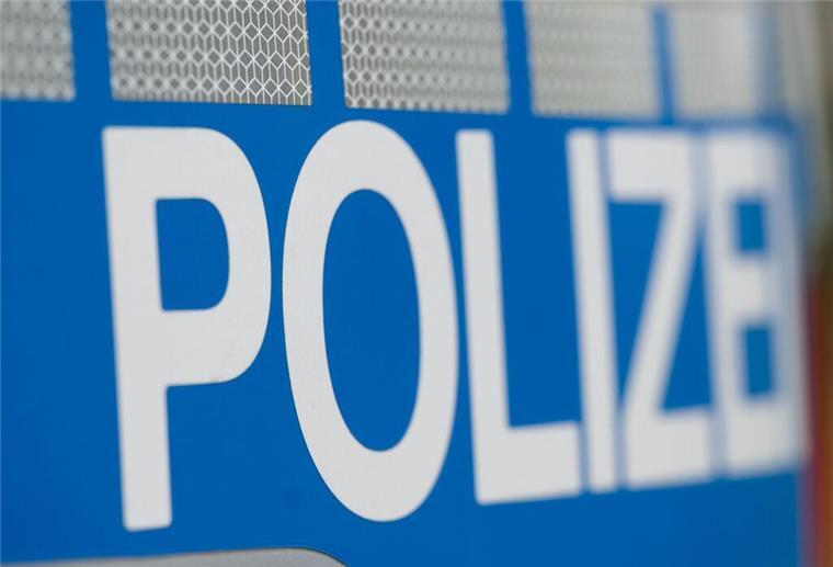 Mann nach Unfall bei Hemmoor in Lebensgefahr In Hemmoor gab es einen schweren Verkehrsunfall.