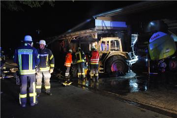 In Kassebruch ist ein Traktor ausgebrannt.
