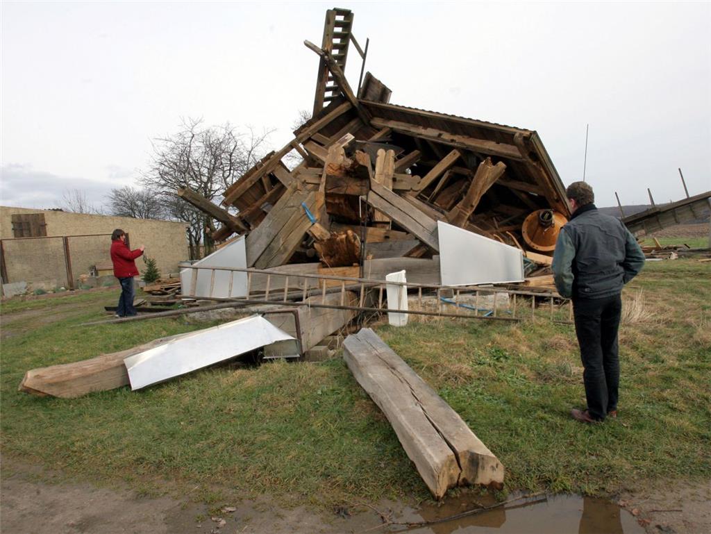 In Krippendorf bei Jena (Thüringen) wurde diese rund 270 Jahre alte Bockwindmühl...