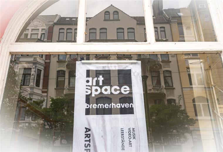 Artspace in Bremerhaven: So international wie noch nie In leerstehenden Wohnungen, Ladenlokalen, Treppenhäusern und Hinterhöfen wird am 26. und 27. August Kunst gezeigt.