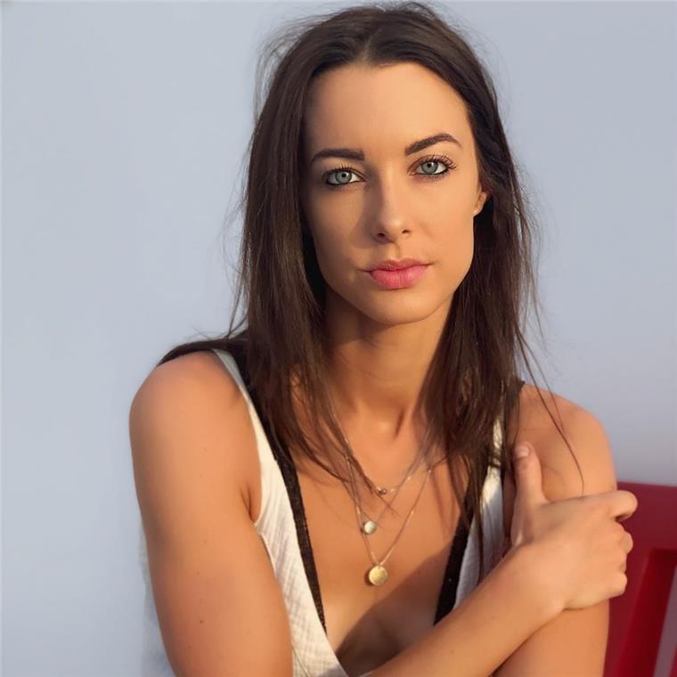 In London, England, ist die bekannte YouTuberin Emily Hartridge bei einem Unfall mit einem E-Scooter ums Leben gekommen. 