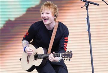 In München wird Ed Sheeran vielleicht auch seine großen Hits wie „Perfect“ oder „Bad Habits“ spielen. (Archivbild)