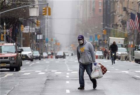 In New York ist das öffentliche Leben fast zum Stillstand gekommen.