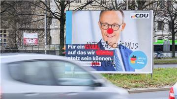 In Niedersachsen wurden im Wahlkampf deutlich häufiger Wahlplakate beschädigt als 2021. (Archivbild)