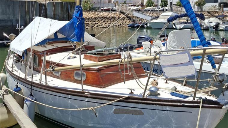 In Portugal beschlagnahmten die Ermittler das Segelboot eines Verdächtigen.