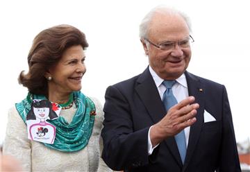 In Schweden regiert König Carl Gustaf XVI. (79, hier mit seiner Gattin Königin Silvia) seit dem 15. September 1973.