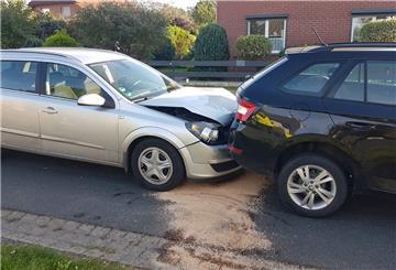 Zwei Autos, Unfall