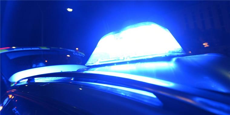 In Tarmstedt wurde eine 18-Jährige mit 2,2 Promille am Steuer ihres Autos erwischt. 