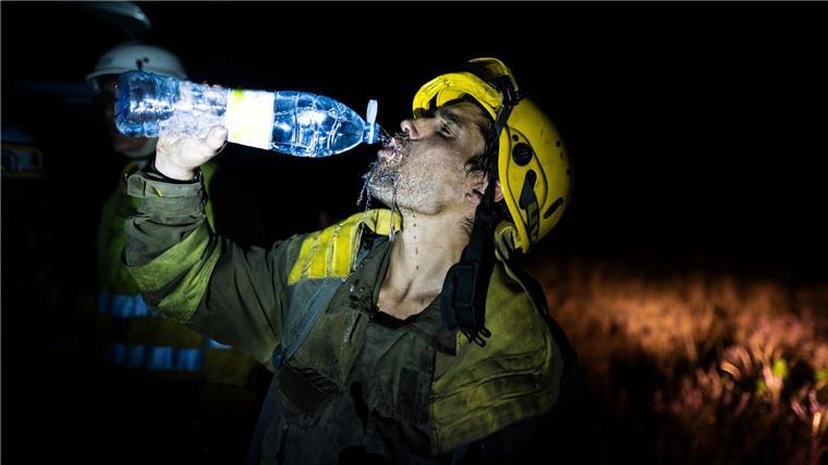 Bereits vier Tote bei Waldbränden in Portugal In vielen Regionen Spaniens kämpfen die Feuerwehrleute schon lange gegen die Flammen.