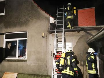 In Wehden (Gemeinde Schiffdorf) hat am Donnerstagabend eine Küche gebrannt.