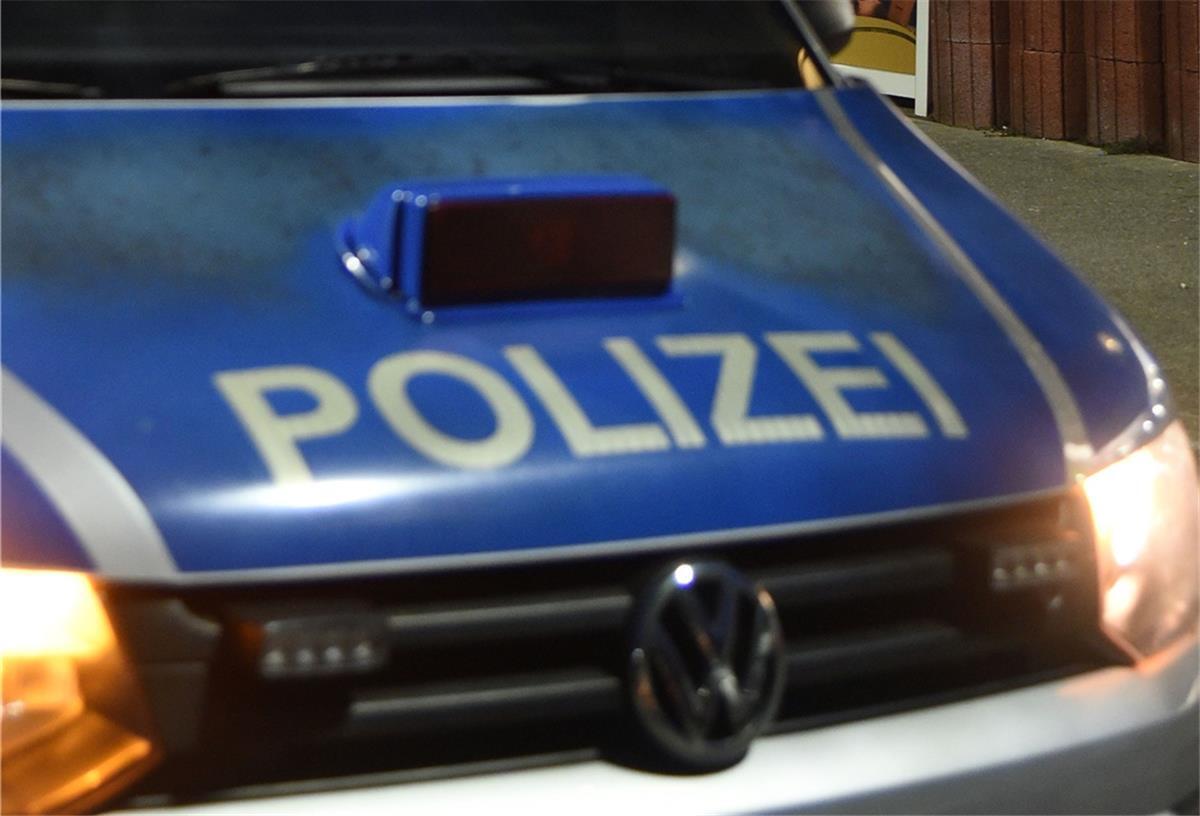 In Wremen stellte die Polizei einen Jaguar-Fahrer unter Drogeneinfluss.
