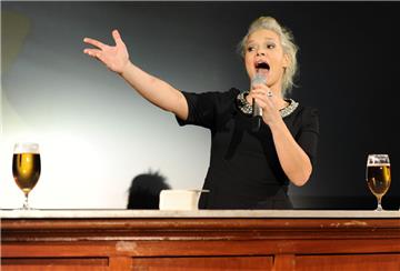 Ina Müller macht manchen Gästen Angst - obwohl sie das eigentlich gar nicht will.