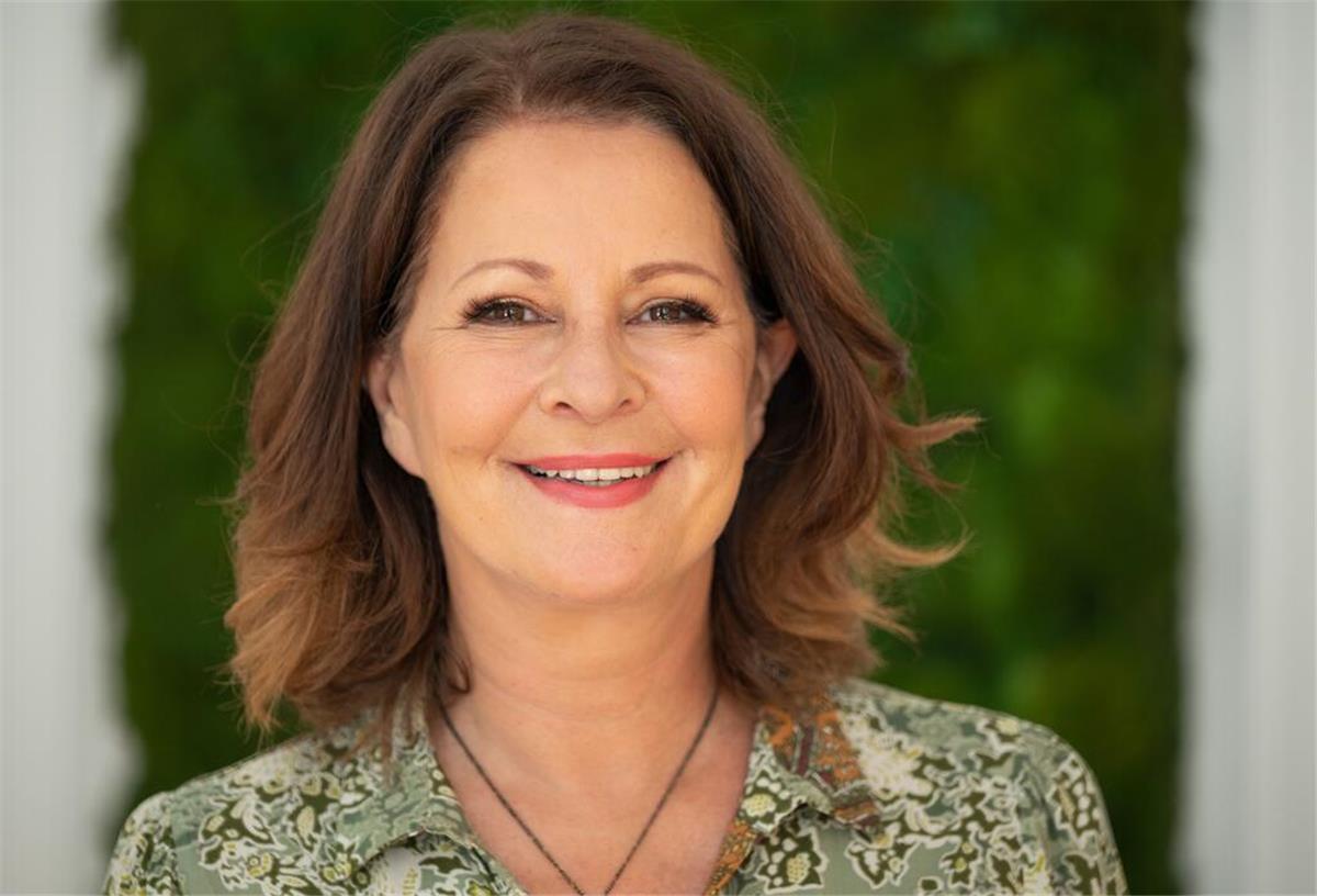 Psychologin Stahl: Gute Vorsätze brauchen keinen Jahrestag Stefanie Stahl, Psychologin und Autorin, lächelt bei einem Fototermin.