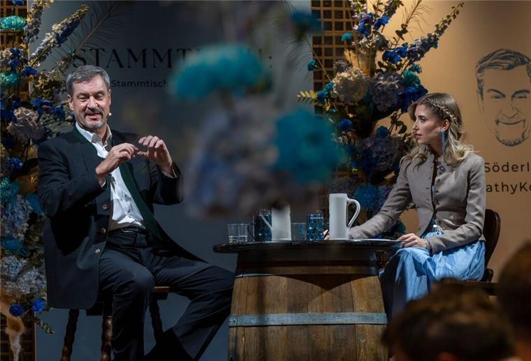 Influencer unter sich: Cathy Hummels und Markus Söder.