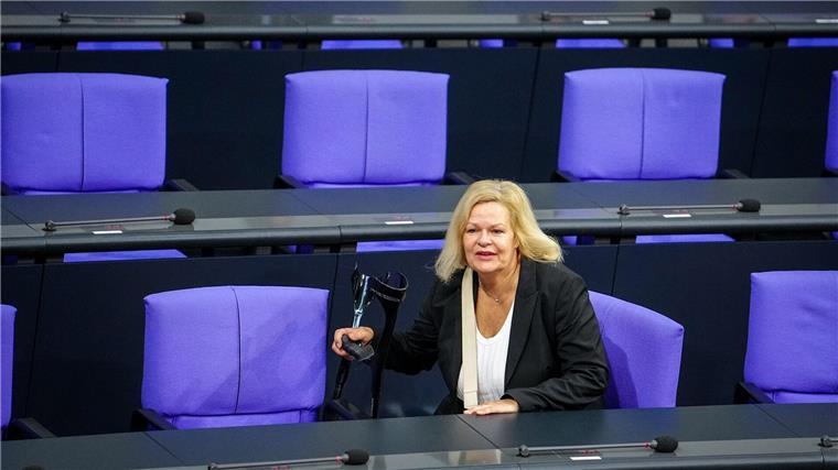 Innenministerin Nancy Faeser (SPD) sprach in einer Videokonferenz mit den Ressortchefs. 